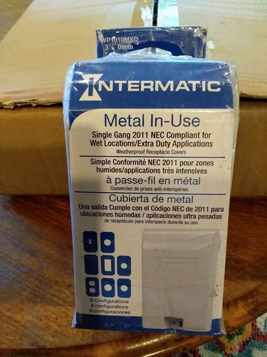 intermatic WP1010MXD 1 gang weatherproof receptable metal cover (10 pack) in use - Picture 4 of 7