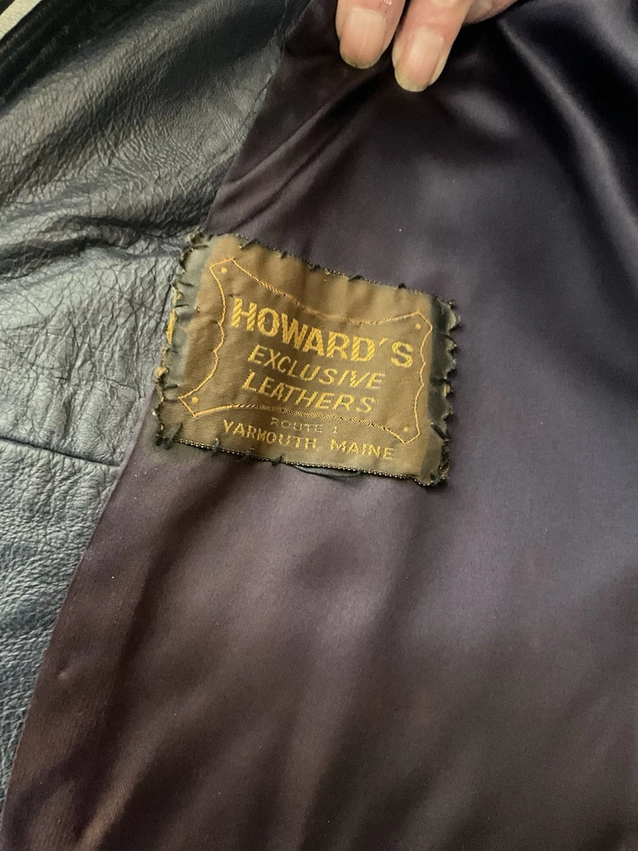 Vintage Navy Blue Leather with Fox Collar Made by Howard’s Leather Coat Size L - Image 4 of 4