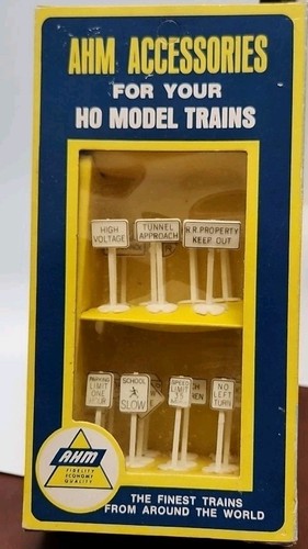 Accesorios AHM 23 señales de ferrocarril y tráfico 5612 HO  | Zustand: New