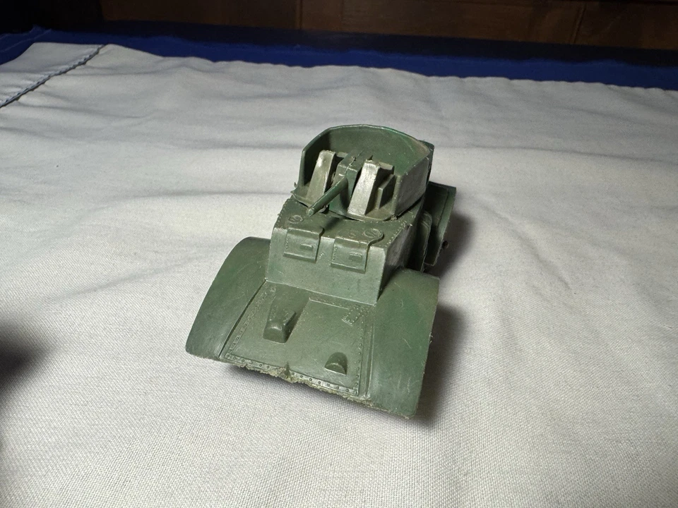 Juguete de plástico Renwal Nº 283 vehículo blindado del ejército de Estados Unidos verde militar años 50 vintage Foto 2 de 4