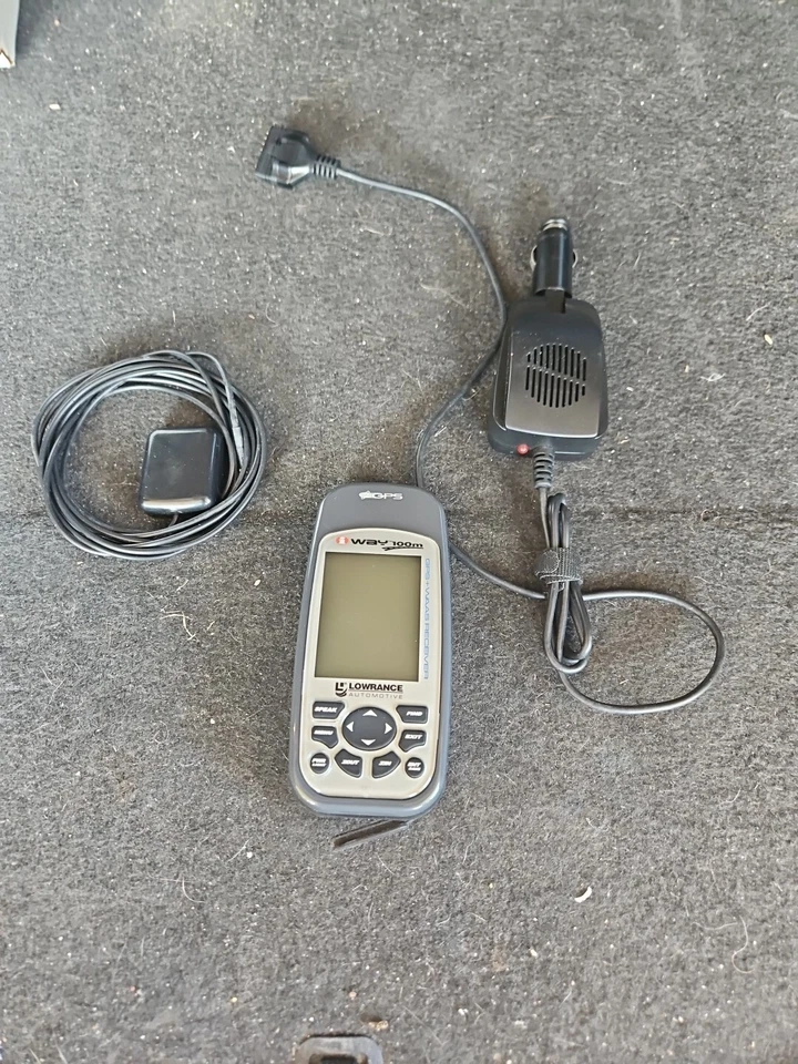 Lowrance  iway m100 GPS + WAAS Receiver Includes Ram Mount bundle - Image 4 of 4