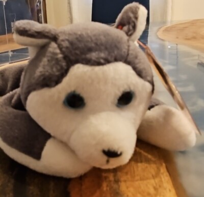 Ty Beanie Baby Nanook the Husky 1996 Retired. RARE with Tag Errors.