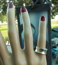 Vintage sterling silver wedding band concaved ring 4 3/4 size