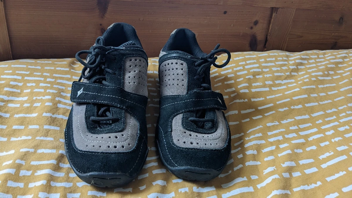 Walkable spd shoes 2025