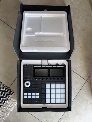 Native Instruments Maschine MK3 USB Audio+MIDI Interface System