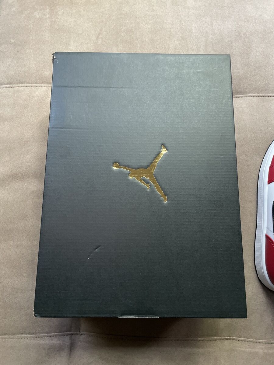 Nike Air Jordan 1 Mid Chicago Black Toe Men's Sz 9 | eBay Nike Air Jordan 1 Mid Chicago Black Toe Men's Sz 9 | eBay
