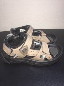 fj sandals