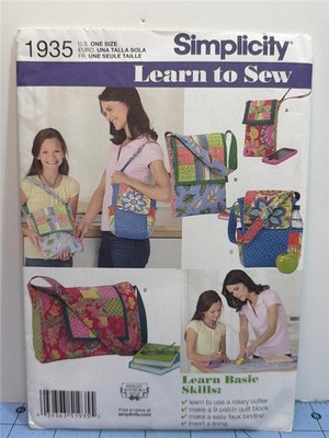 SIMPLICITY Sewing Pattern - #1935 OS -  LEARN TO SEW - BAG PATTERNS