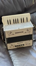 Hohner Student Akkordeon