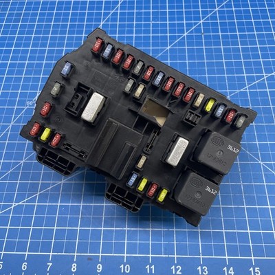 2007 2009 Chevy Equinox Instrument Panel Junction Block Fuse Box Assy 15947086
