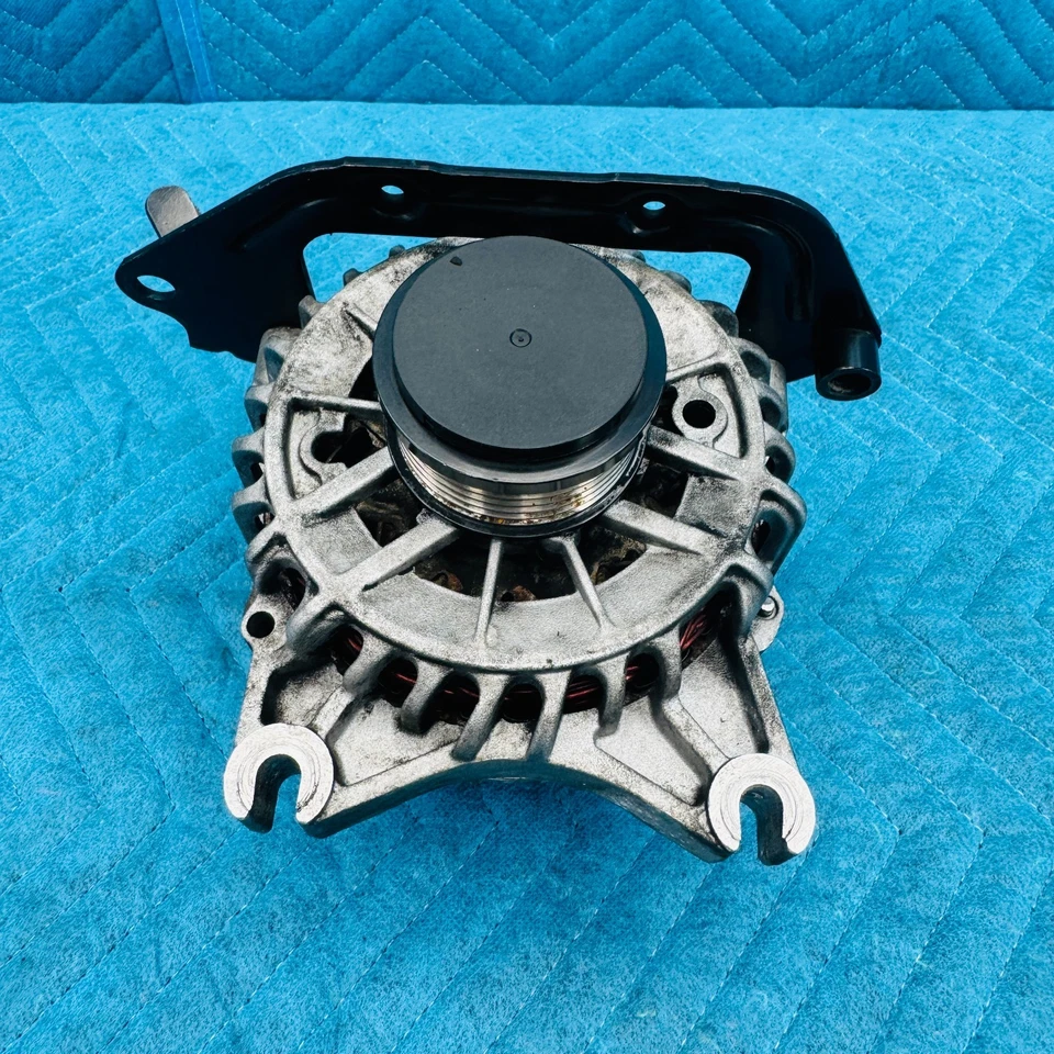 2005–2009 Ford Mustang GT 4.6L V8 Alternator OEM 7R3E10153AA - Image 4 of 4