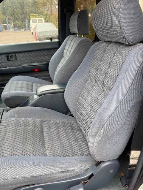 1992 Toyota Pickup SR5 4X4 - Image 3 of 4