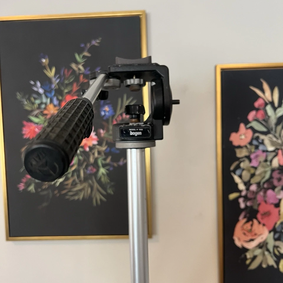 Bogen 6’ Ft Professional Tripod w/ 3126 Head Made in Italy - Image 3 of 4