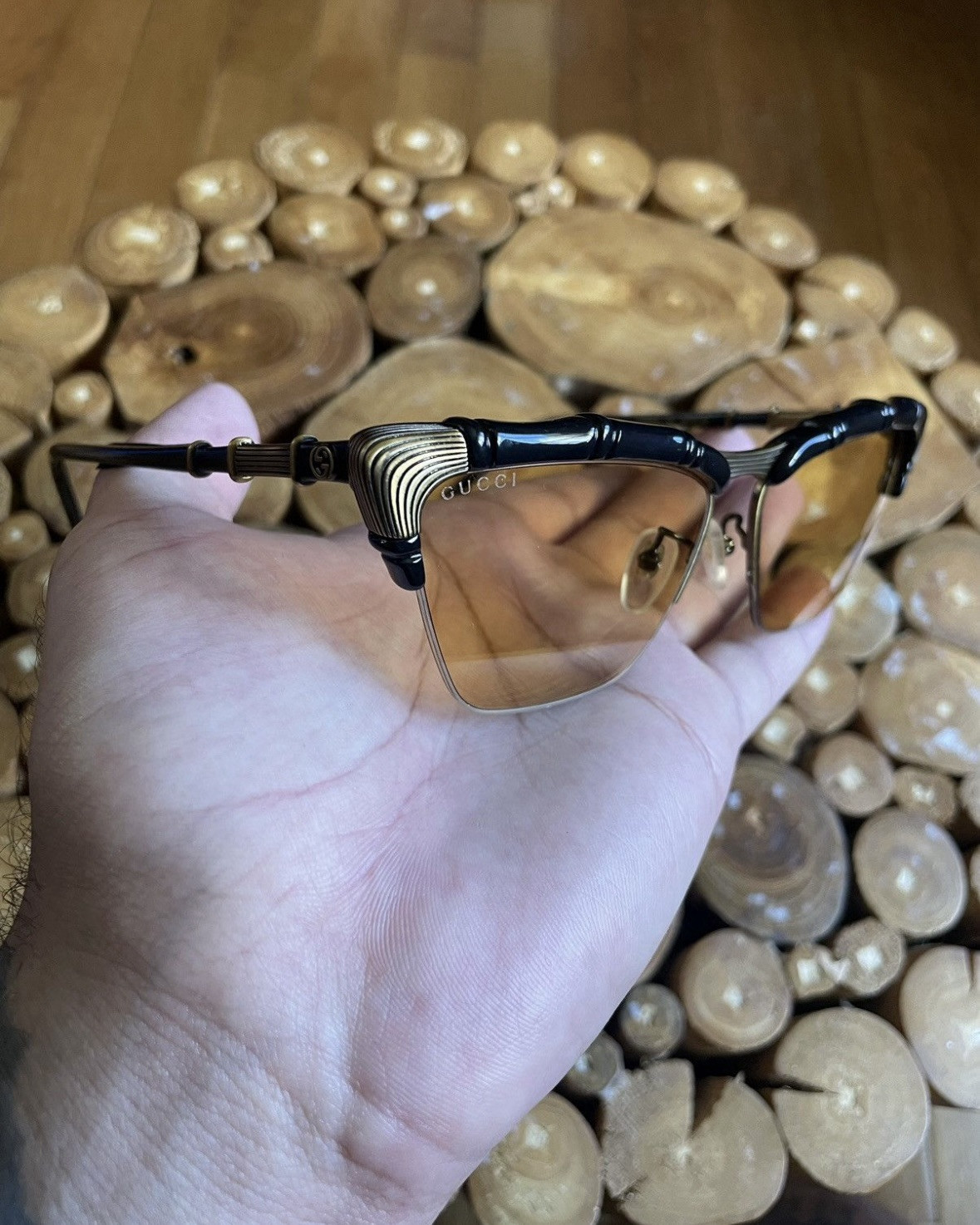 Gucci GG0660S Cat Eye Sunglasses Elegant Designer Shades-image