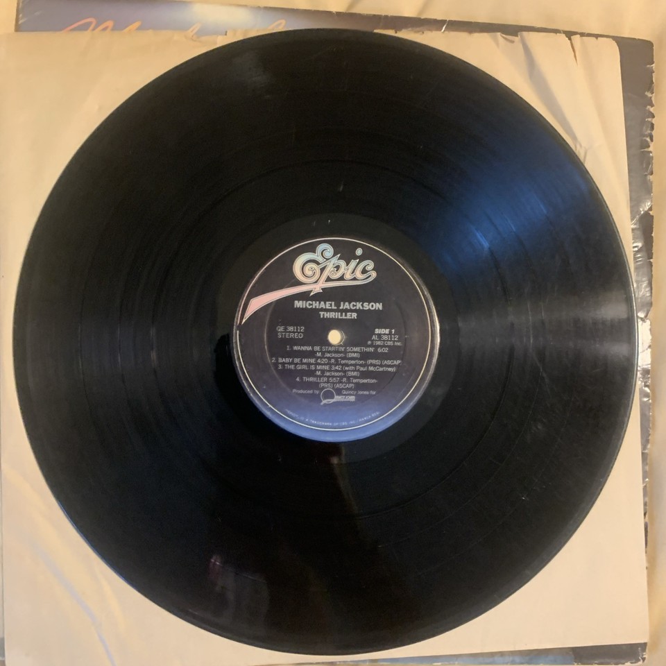 MICHAEL JACKSON THRILLER COVER ERROR Vinyl Record Album 1982 EBay michael-jackson-thriller-cover-error-vinyl-record-album-1982-ebay