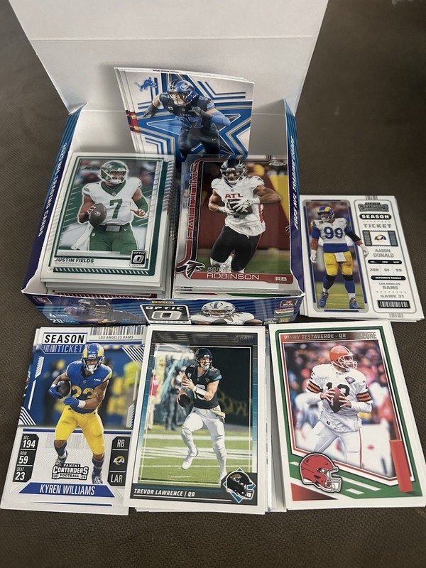 lot of football cards ⭐️ 🔥