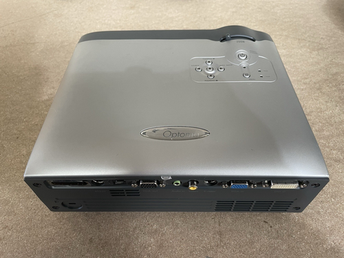 Optoma EP739 DLP Projector (318 Lamp Hours) c/w Cables, Remote, Case - Working - Picture 3 of 14