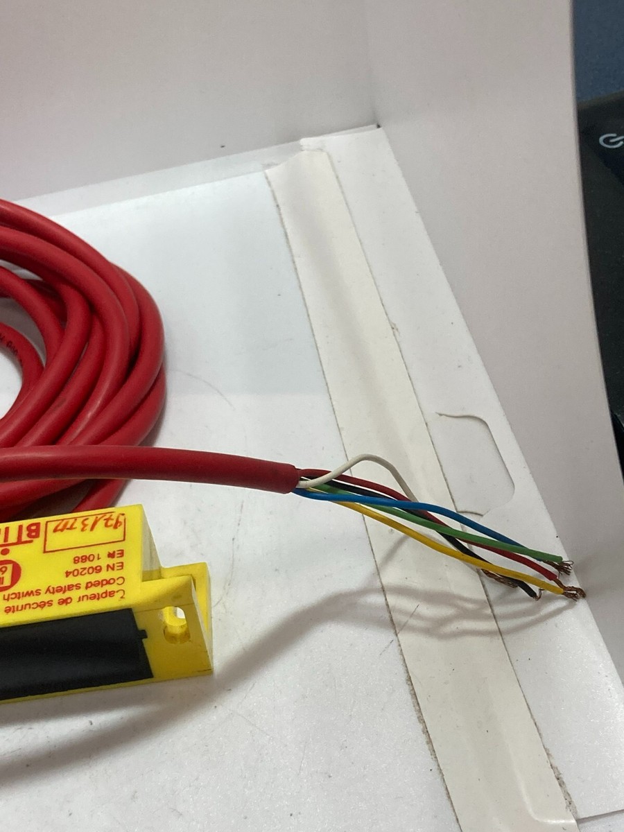 Interruttore Di Sicurezza BTI 3SSR24V 2A 250VAC &ndash; Nuovo, Scatola Aperta