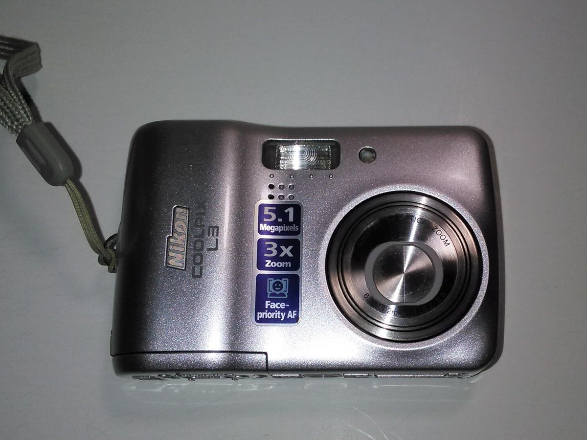 ニコン Nikon COOLPIX L3 シルバー Nikon COOLPIX L3 5.1MP Digital Camera - Silver for sale