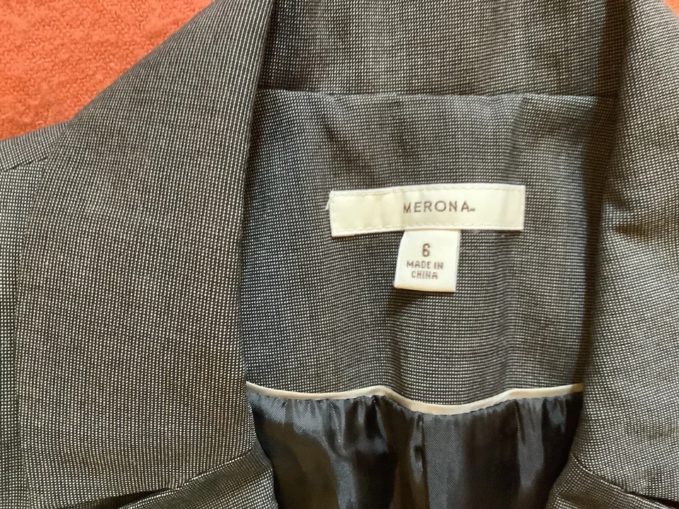 New No Tags Ladies Merona Dark Grey Smart Short Sleeve Jacket/Blazer Size 10 - Image 2 of 4