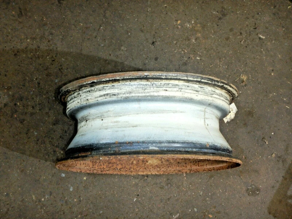 Llanta de fábrica Jeep CJ Scrambler 45-86 OEM 15 x 5,5 5 x 5,5 tacos ENVÍO GRATUITO Foto 3 de 4