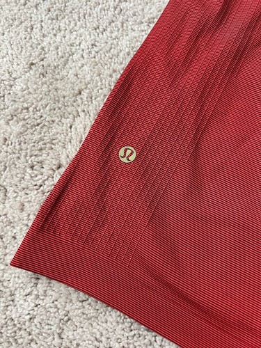 RARE Lululemon T Shirt Mens Medium Metal Vent Tech Short Sleeve - Lunar New Year - Bild 2 von 6