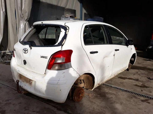 8264147020 Caja Reles/Fusibles para TOYOTA YARIS (KSP9/SCP9/NLP9) Active 5149391 - Imagen 6 de 7