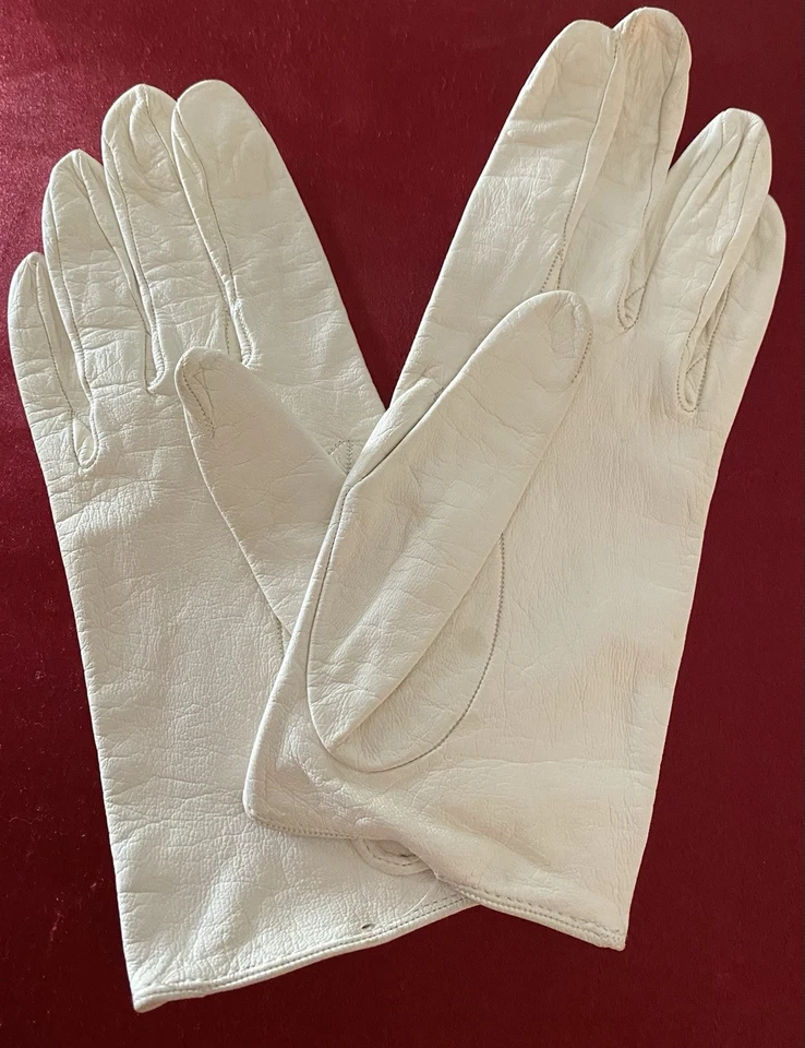 Guantes festoneados vintage franceses Nicoll Maison marfil blanco piel fina para niños Foto 4 de 4