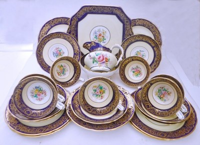 Hammersley Rich Cobalt Blue & Gilt Floral Teeservice