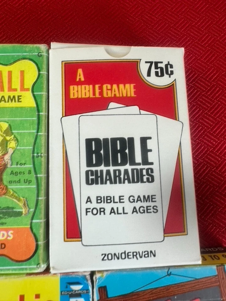 LOTE DE 7 juegos de cartas años 50 Go Fish Old Maid Disney Biblia Fútbol Burro Set de regalo Foto 3 de 4