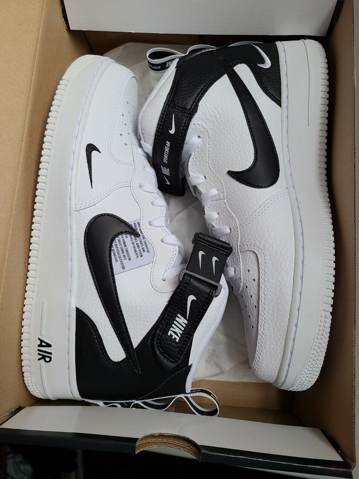 Estallar escucho música por qué New Nike Air Force 1 Mid 07 LV8 White Black (Size 10) Ready To Ship! | eBay