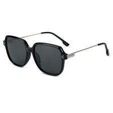 Fashionable polarized sunscreen sunglasses with UV protection for outdoordriving