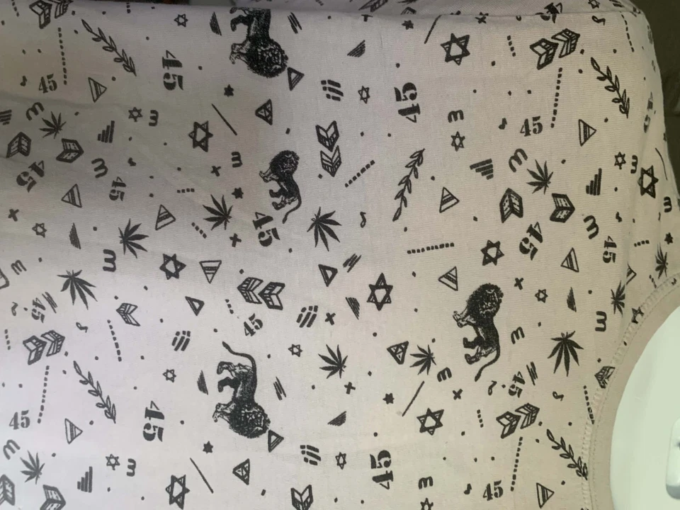 Marley Teen T-Shirt Size M Junior Color Beige Good Quality with Israel Symbols - Imagem 2 de 4