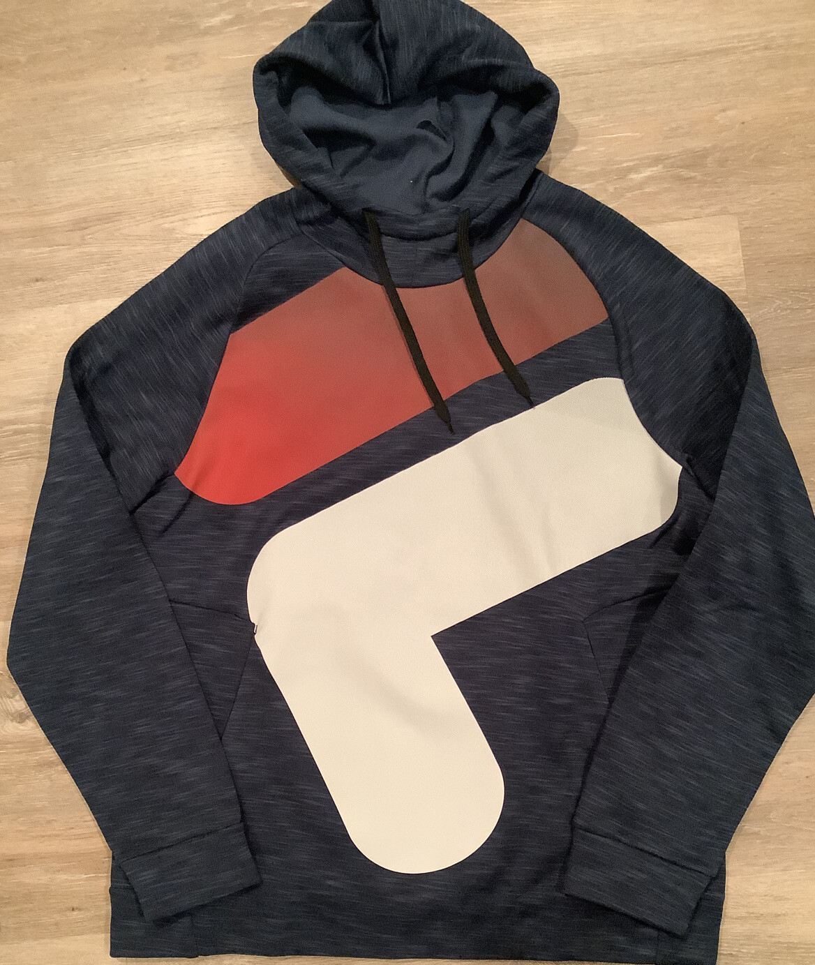 Felpa con cappuccio uomo Fila taglia L venduta al dettaglio a 50€