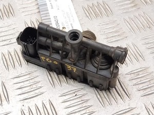 Land Rover Discovery air suspension valve block RHV000095 3.0 SDV6 2011