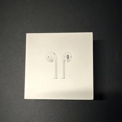 Apple AirPods gen 1 with Charging Case White Bluetooth MV7N2AM/A A2032A2031A1602