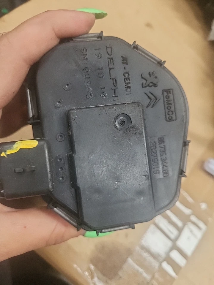 PEUGEOT, CITROEN,VOLVO, FORD, THROTTLE BODY PART No. 9673534480 28275019 - Image 3 of 3