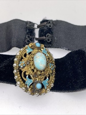  Neiger  Brosche+Samt- Choker Band,Messing vergold.,14g,emaill.,L-31+B-2.6-2.8cm