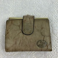 Vintage Buxton Leather Wallet Gold Kisslock opening and snap Pockets tan Beige