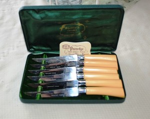 1940's Peeredge Forever Sharp Sheffield Stainless 6 steak knives bakelite  case