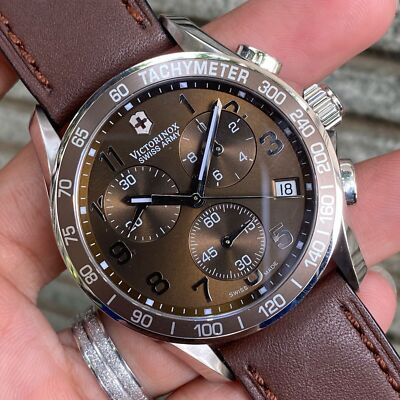 Rare Victorinox Swiss Army Date Chronograph V251151 Quartz Brown