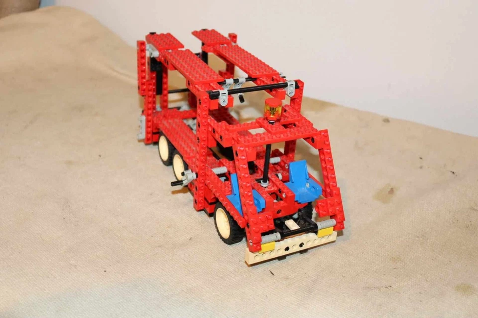 LEGO Technic 8872 Forklift Transporter, photo 3 sur 5
