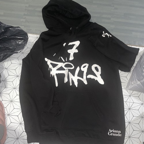 H\u0026M Ariana Grande 7Ring tour by divided 