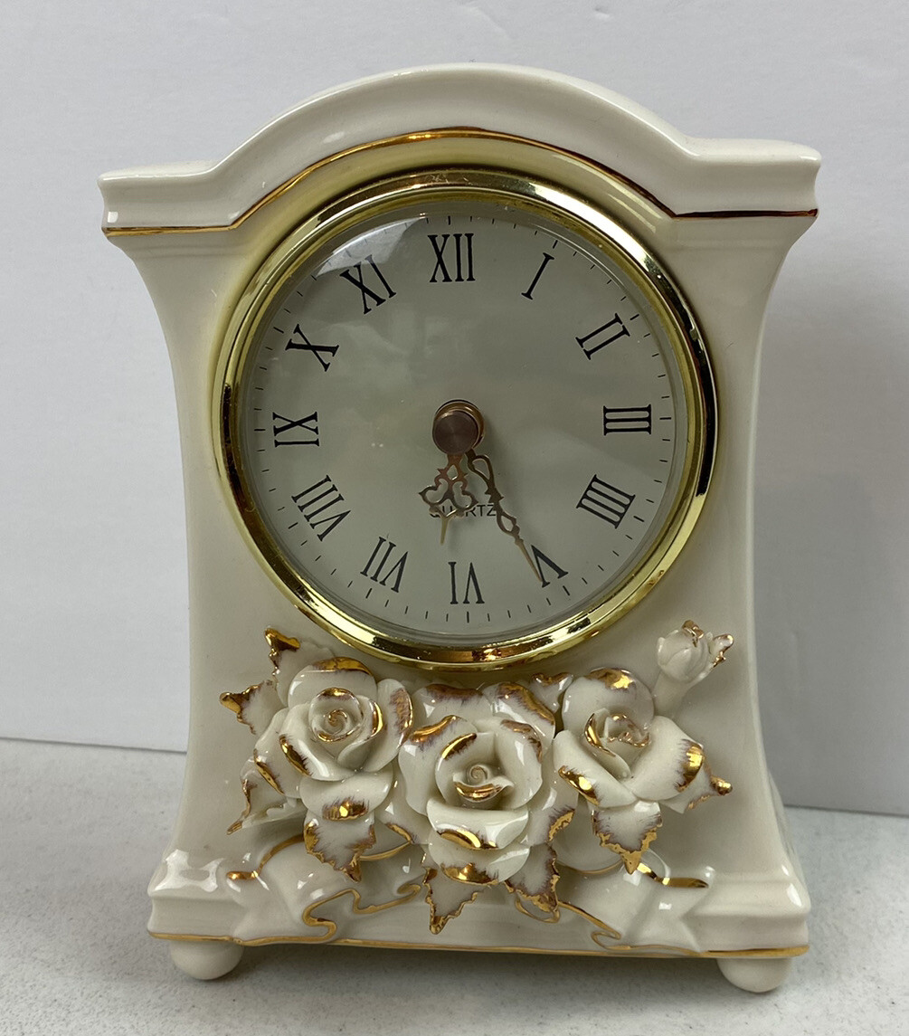 Avon 2005 Winter Rose China Clock Tested Works Perfectly 1 AA