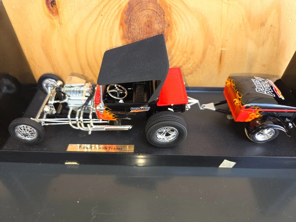 Liberty Classics * Die-cast T-Bucket With Trailer 1:25 - Image 2 of 4