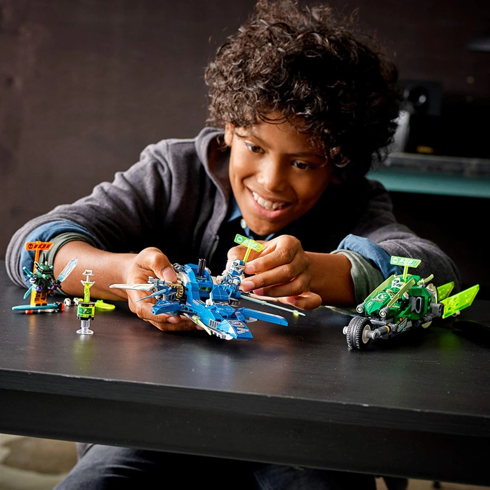 LEGO Ninjago Jay and Lloyd’s VeloCity Racers 71709 - Image 2 of 4