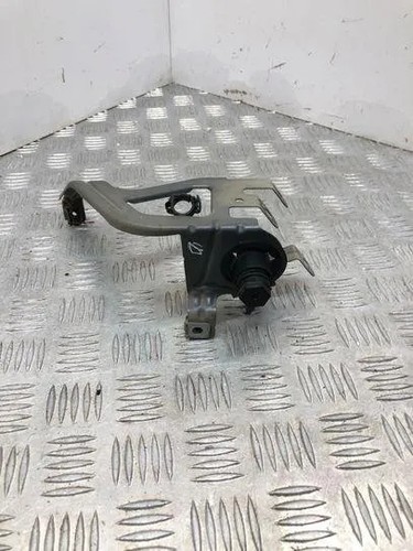 BMW 5 F10 Kotflügelhalter vorne links 107020G 2.30 Petrol 150kw 2009 22990003