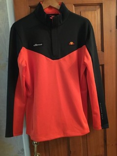 Men’s medium Ellesse Golf Top 1/3 Zip Brand New Without Tags