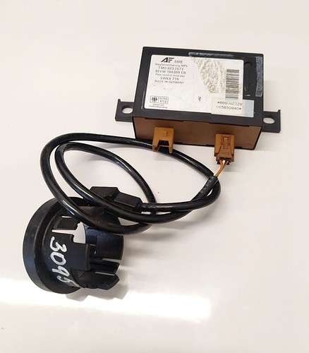 Volkswagen Sharan 1996 Immobiliser ECU 7M0953257F, 7M0953257F  95V #2807243-55