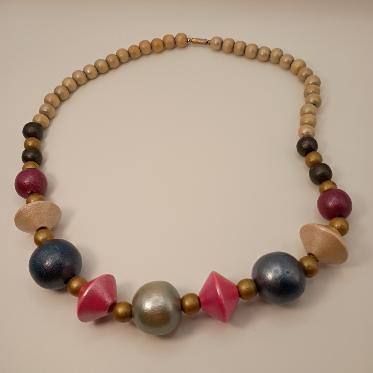 Vintage Boho Wood Beaded Necklace Multi Color Metallic Finish 22